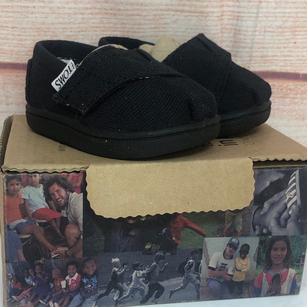 Toms Black Canvas Baby & Walker Shoes